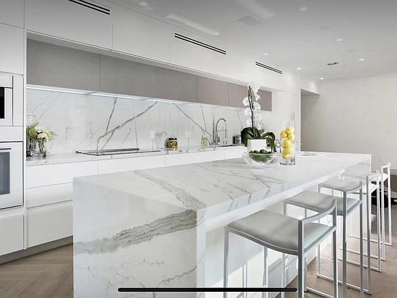 4th image of 132 N Swall Dr Unit 203