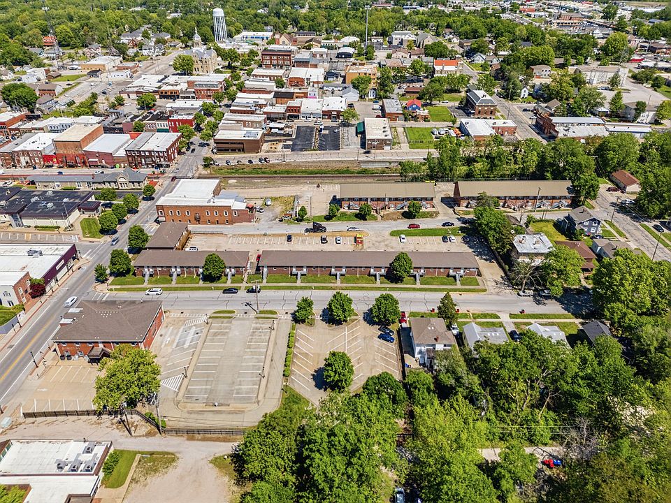 1st image of 109 Commercial St #114