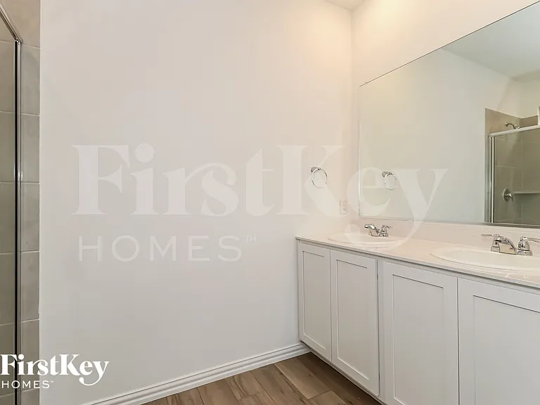 10113 Elkhorn Dr — Photo 9
