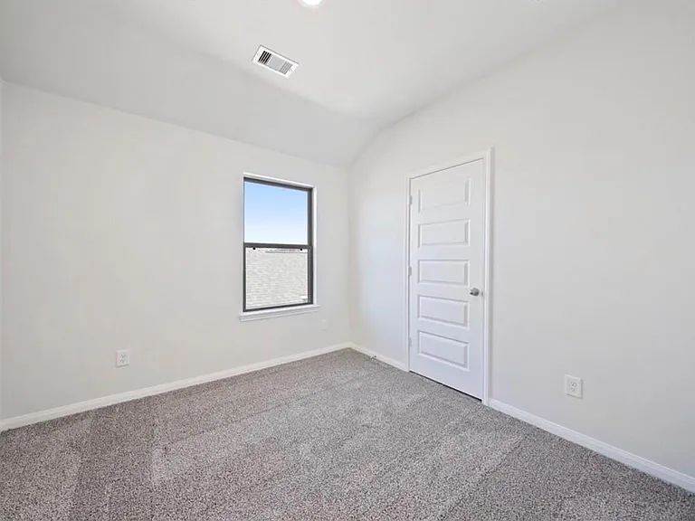 25290 Pomegranate Pl — Photo 4