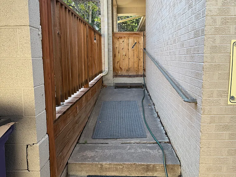 551 Detroit St #1 — Photo 38