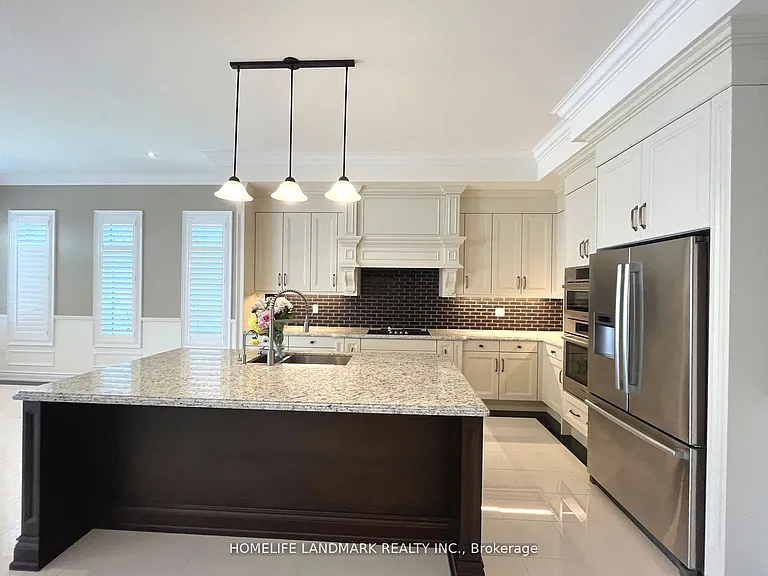 39 Larkin Ave — Photo 5