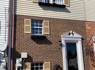 6 Wyegate Ct, Owings Mills, MD 21117