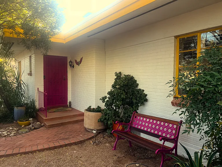 The charming entryway.