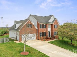 1919 46th Avenue Dr NE #46, Hickory, NC 28601