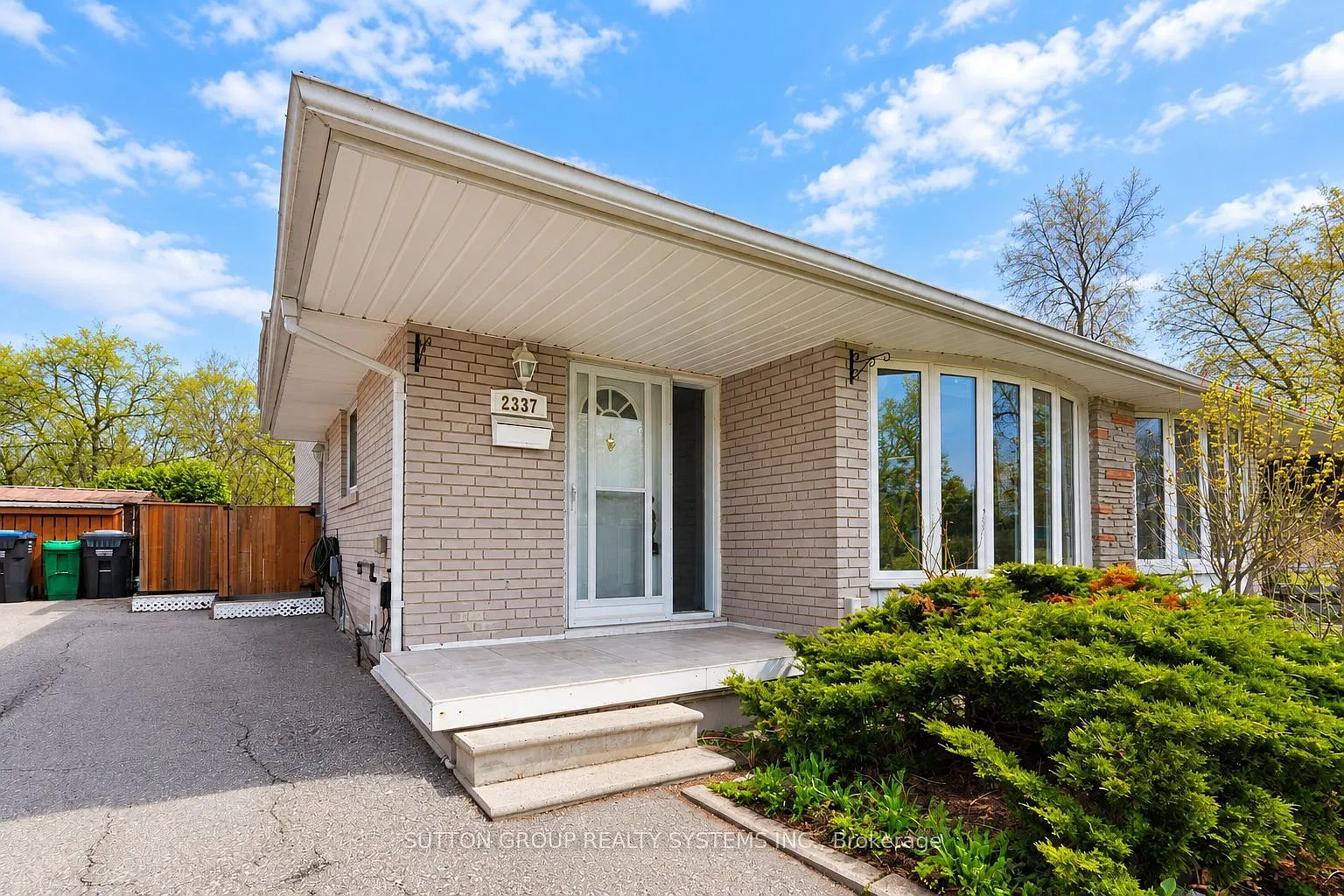 4 bed, $3,500 — Photo 2