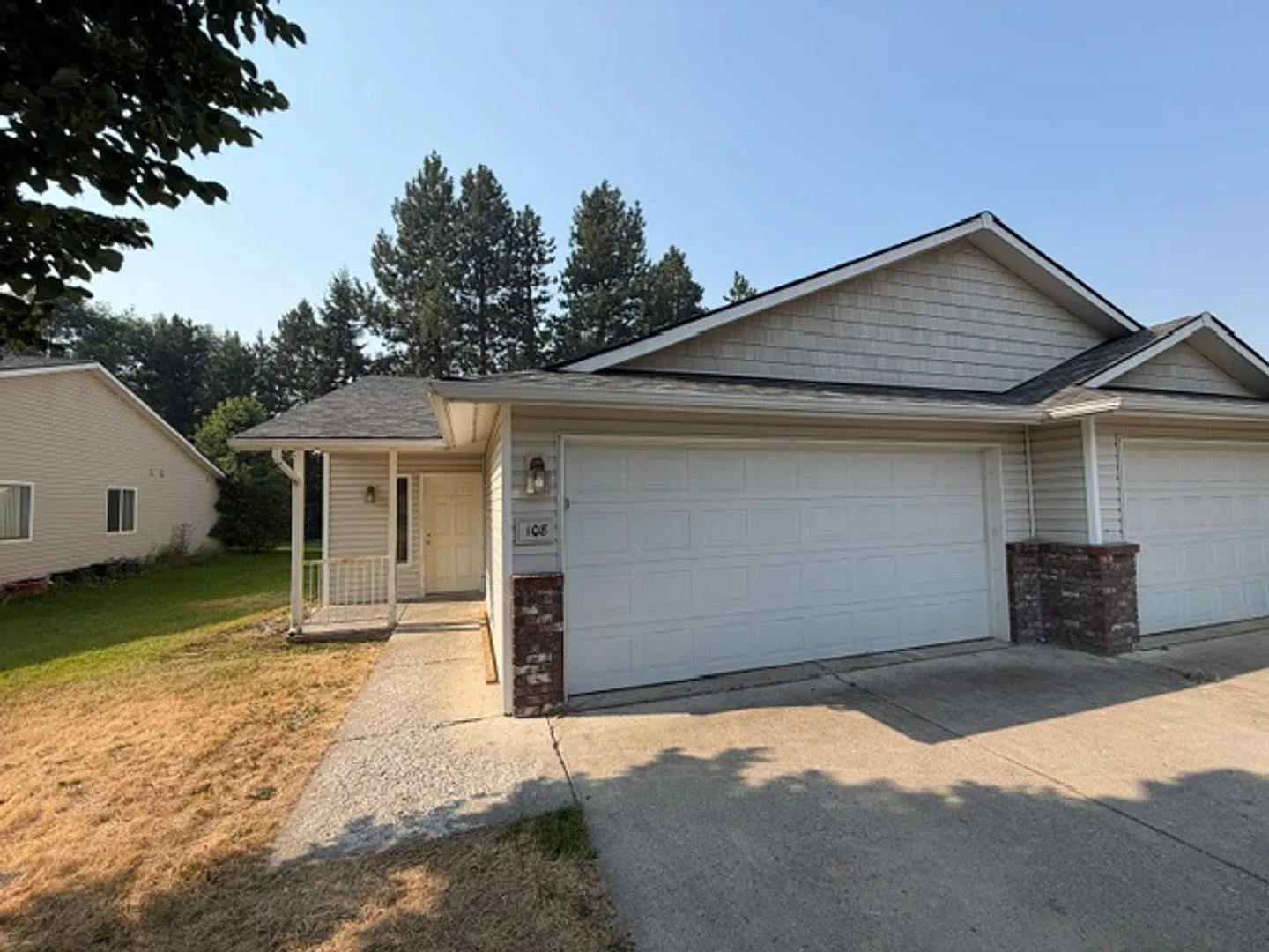 104 & 108 E Jadynn Ct. — Photo 2
