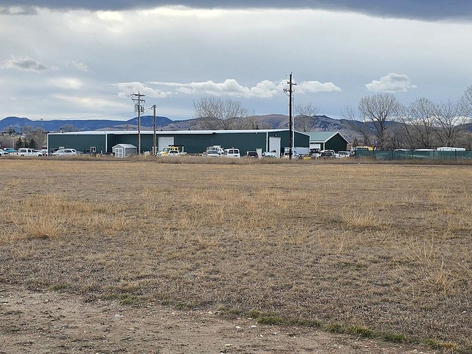 1st image of 140 Cinema Dr