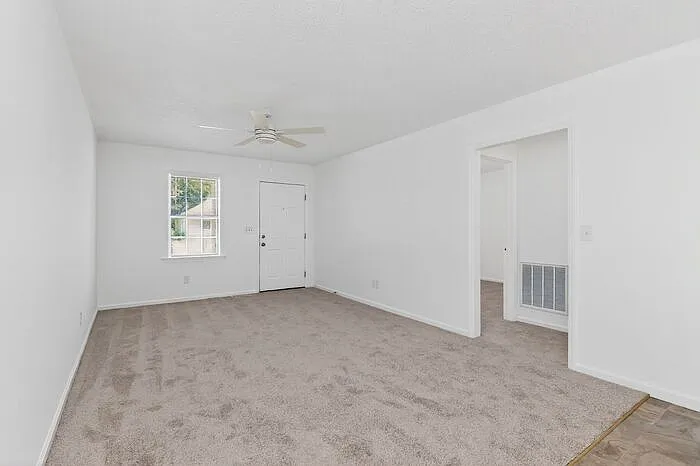 93 Sunderland Rd SW — Photo 6
