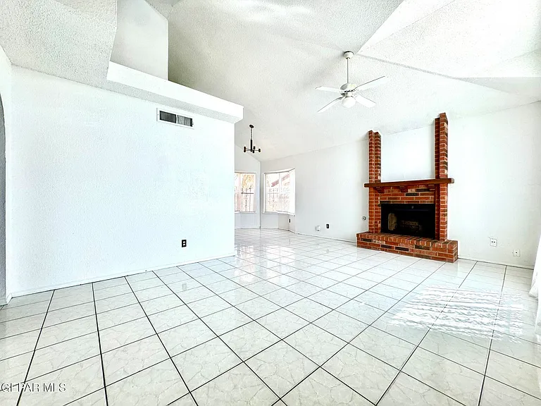 2218 Sea Gull Dr — Photo 6
