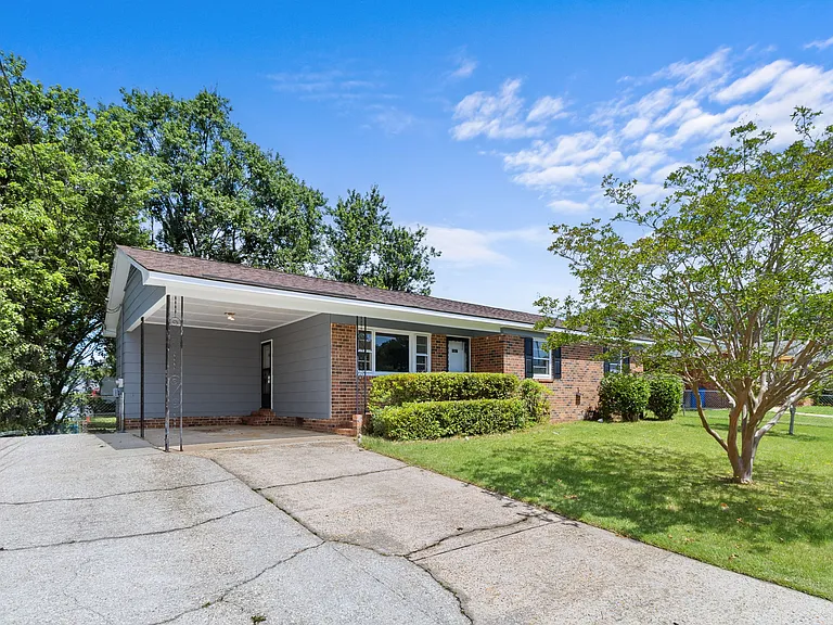 5215 Longbranch Dr — Photo 17