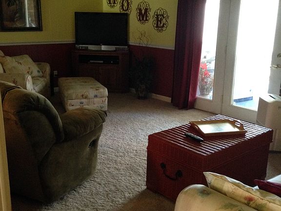 4th image of 1005 Plymouth Pl