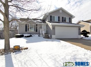 4637 Pearl Ave NW, Cedar Rapids, IA 52405