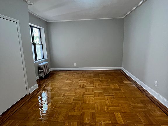 2nd image of 945 Saratoga Ave #3C