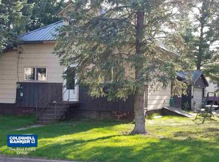 1320 Lawrence St, New London, WI 54961