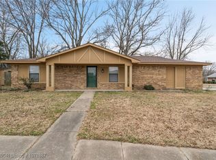 8600 S 35th Ter, Fort Smith, AR 72908