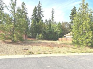 341 Cedar Rdg, Cave Junction, OR 97523
