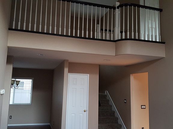 3rd image of 26695 Silver Oaks Dr