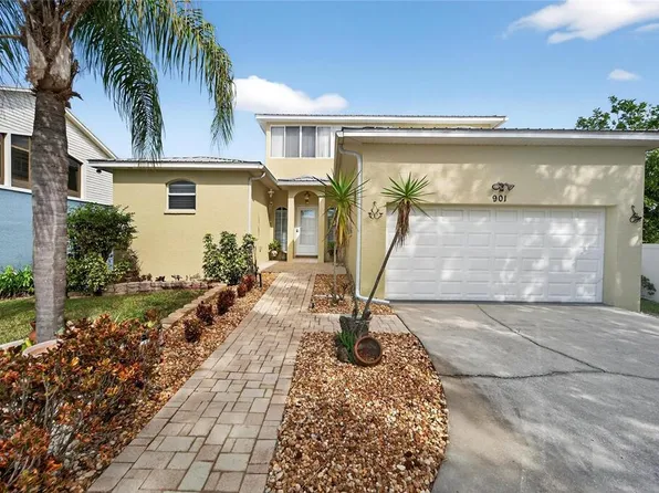 901 Shagos Dr, Apollo Beach, FL 33572