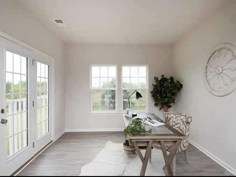 2125 Schmidt Dr — Photo 14