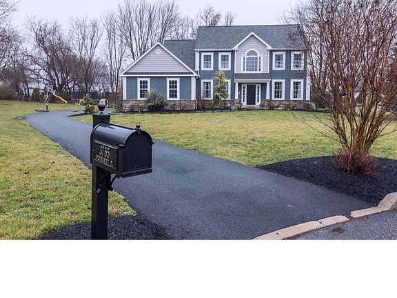 2nd image of 3755 Brookcroft Pl