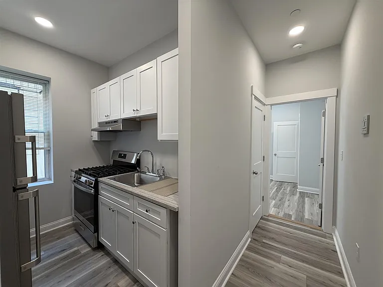 74 Kirkland St #6 — Photo 1
