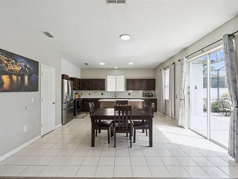 1002 Belvoir Dr — Photo 7
