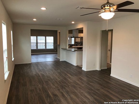 4th image of 411 Senisa Dr