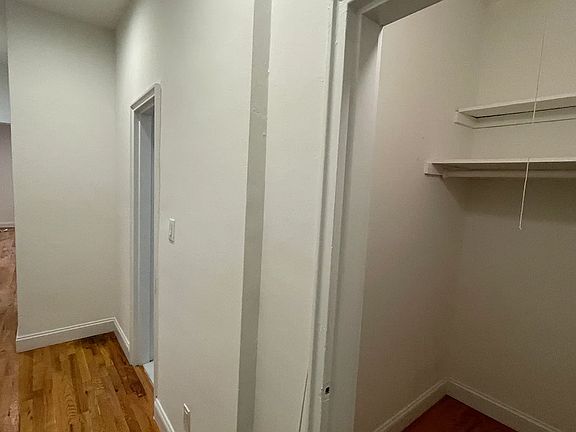 5th image of 321 E 66th St APT 5D