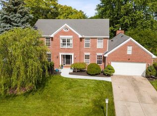 7304 Rolling Meadows Dr, West Chester, OH 45069