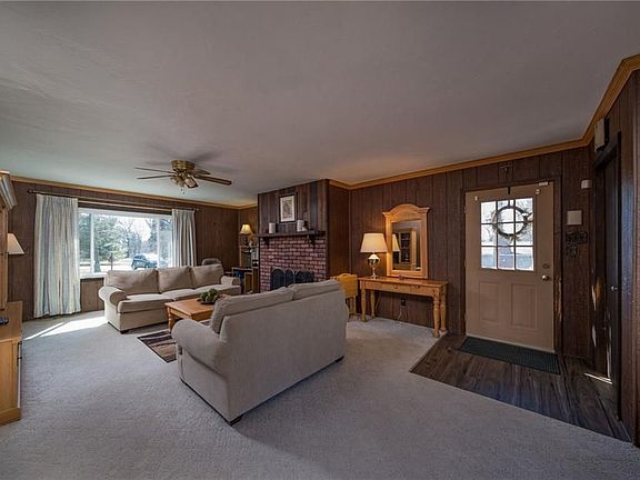 4th image of 4171 Maple Dr