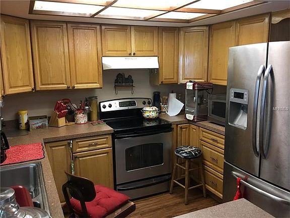 2nd image of 410 Lasolona Ave