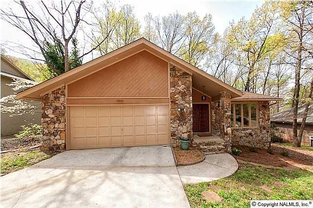 1st image of 14002 Percivale Dr SE