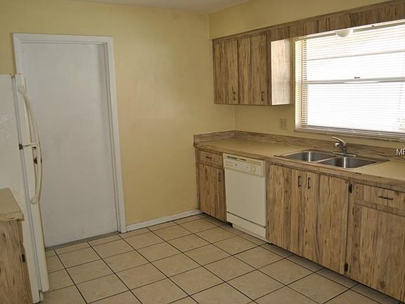 5th image of 2635 Dorena Dr