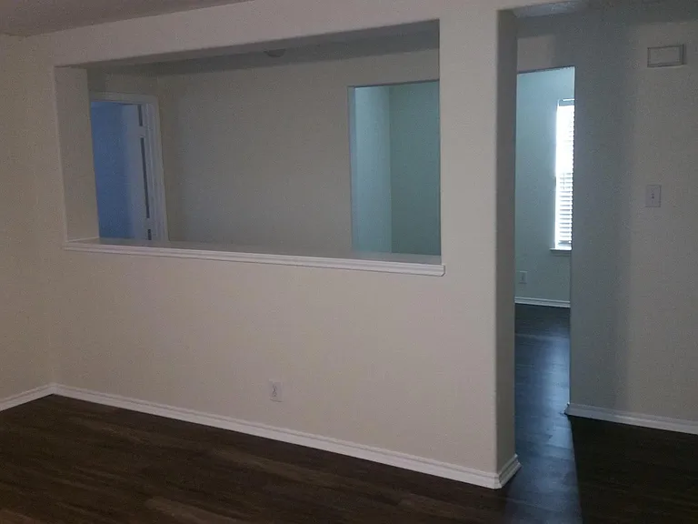 213 Valero Dr — Photo 3