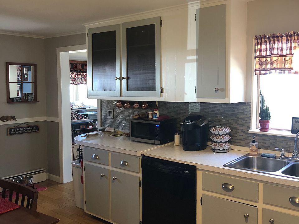 2nd image of 38 Pollard Rd #B