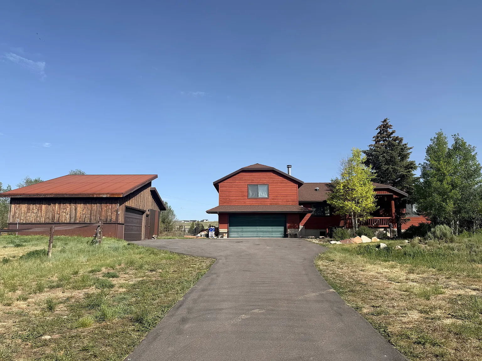 3 bed, 3.5 bath, 3200 sqft, $6,500 — Photo 1
