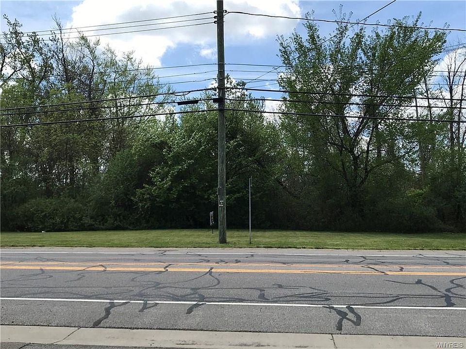 1st image of 500 Como Park Blvd