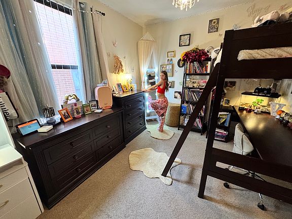 2nd image of 38 N Meadowcroft Ave APT 2