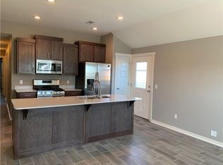 605 W Weymouth, Siloam Springs, AR 72761