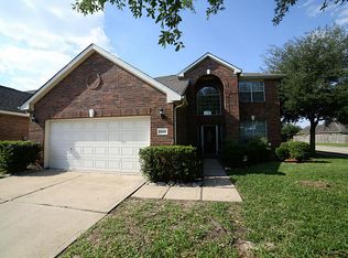 15202 Newfield Bridge Ln, Sugar Land, TX 77498