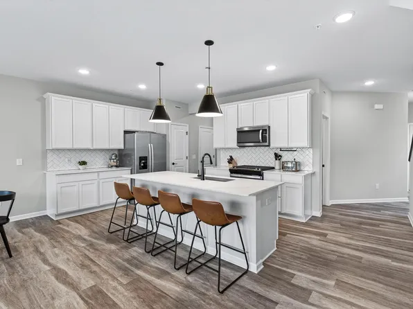 17986 Giants Way, Lakeville, MN 55044