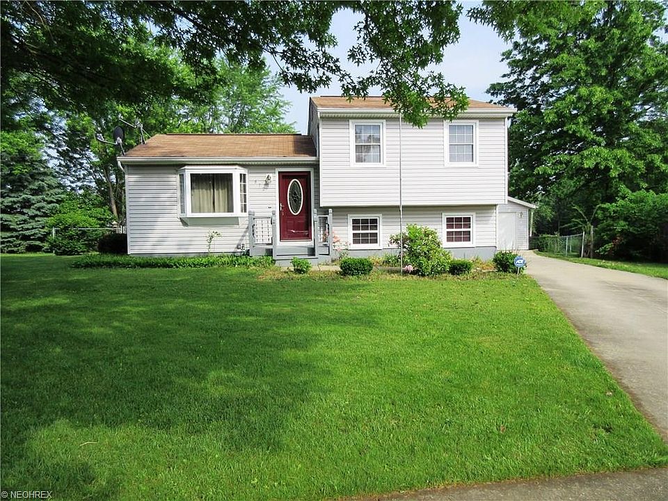 1st image of 672 Westbrook Ct