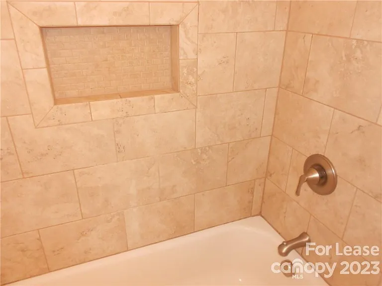 2545 Dilworth Heights Ln — Photo 16