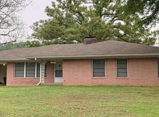 3095 E Houston St, Paris, TX 75460