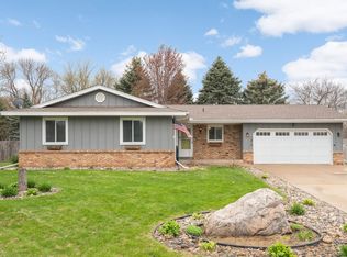 1016 Merrifield St, Shakopee, MN 55379