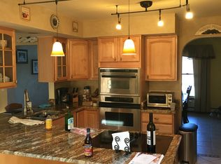 37 Hampton Rd, Marlboro, NY 12542