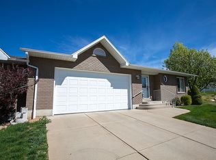 1068 E 5675 S, South Ogden, UT 84405