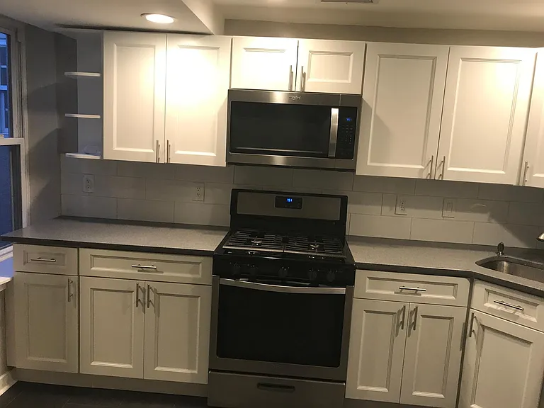 429 Dickinson St #2 — Photo 7
