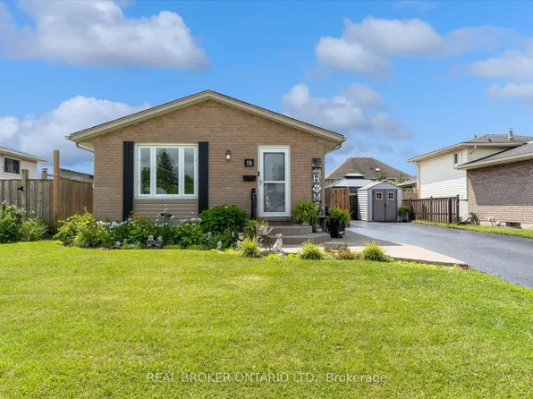 19 Acadia Dr, Welland, ON L3C 6L4